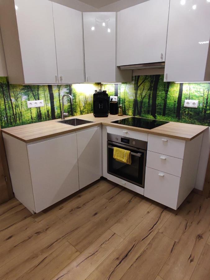 Schoene Wohnung Mit Terrasse Und Parkplatz Velden am Wörthersee Buitenkant foto